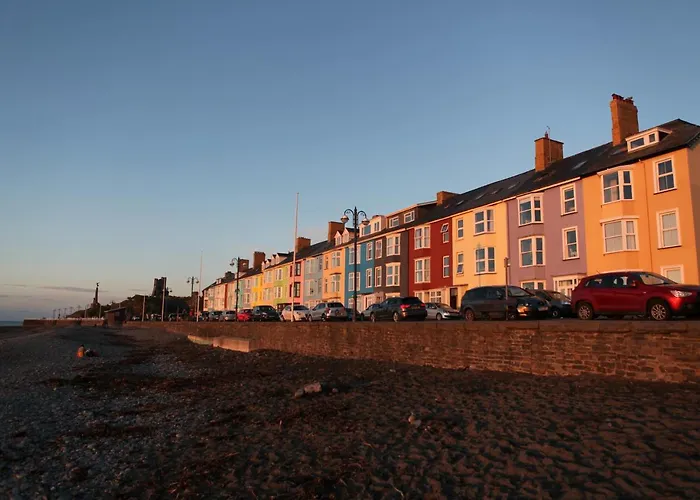 Stunning Aberystwyth South Beach Apartment